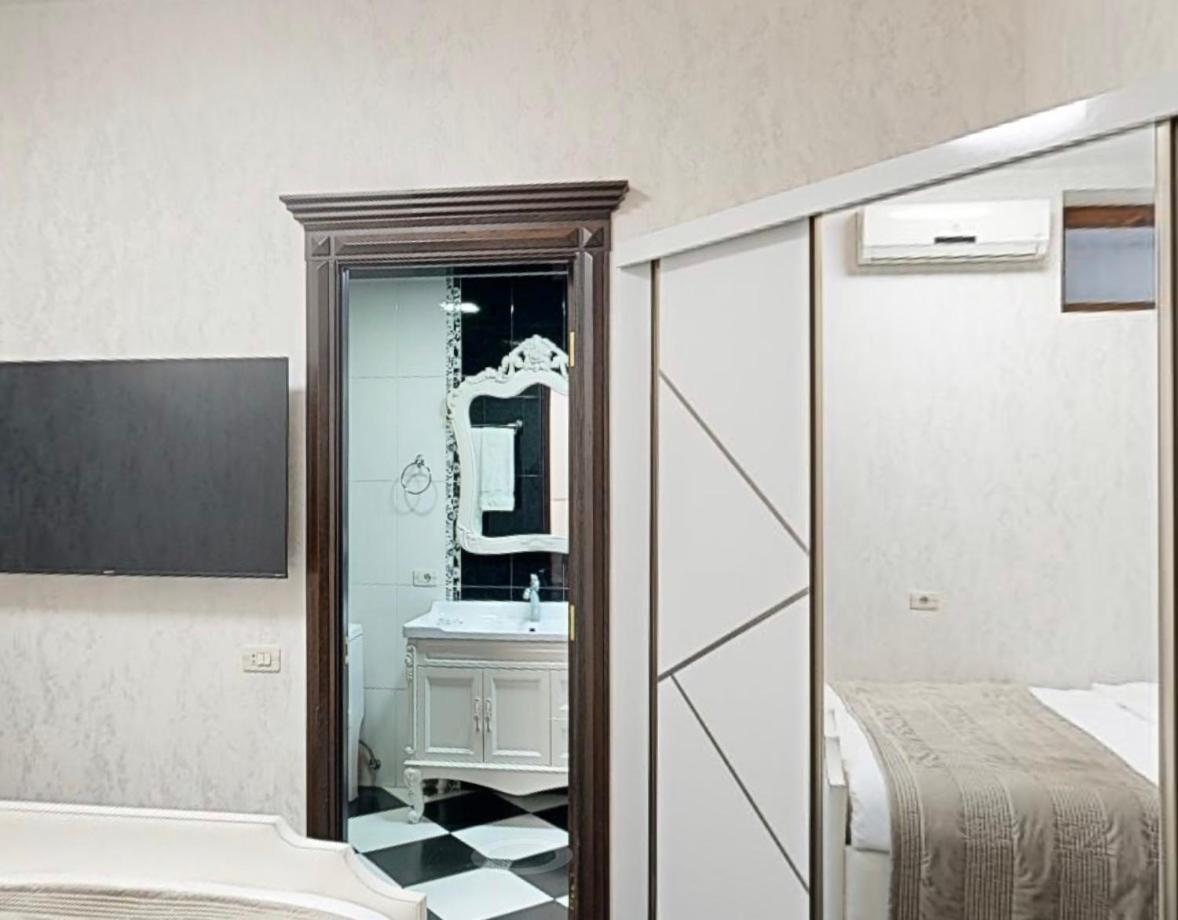 Hotel Royal Renaysance Erivan Zimmer foto